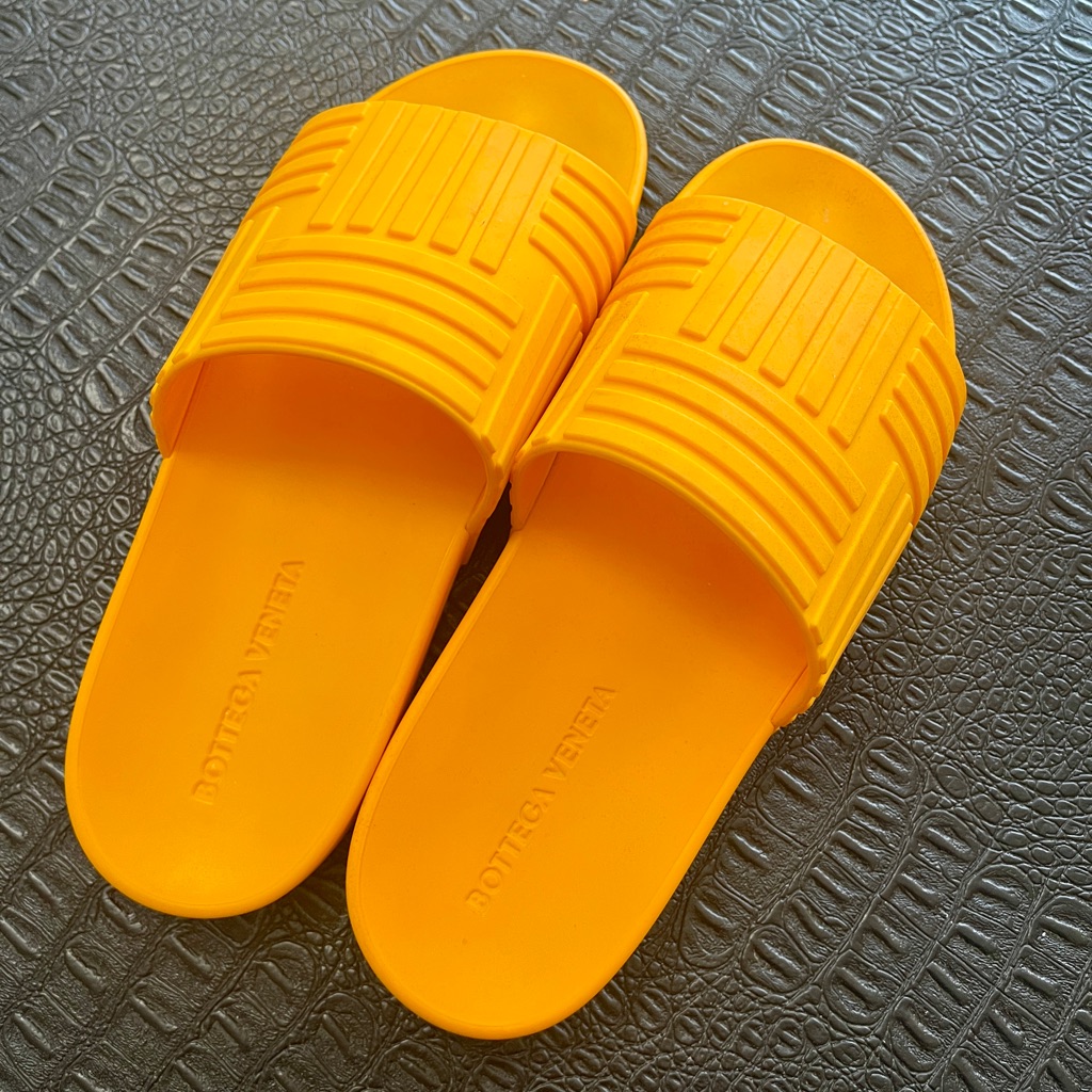 Bottega Veneta Vibrant Orange Slides Slip On Sandel Open Toe Size 37